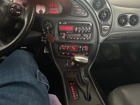 Used 2004 Pontiac Bonneville GXP image 16