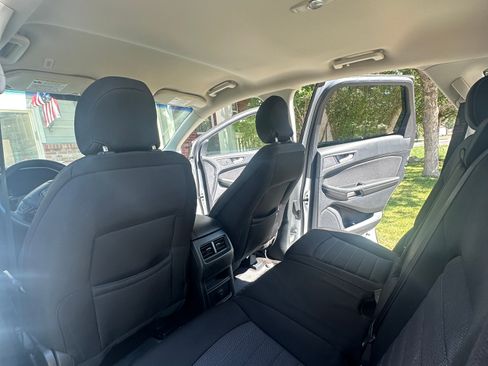 Used 2019 Ford Edge SE w/ Cargo Accessory Package AWD/4WD image 11