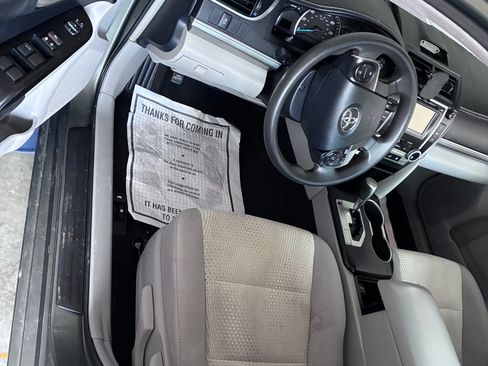 Used 2012 Toyota Camry LE FWD image 8