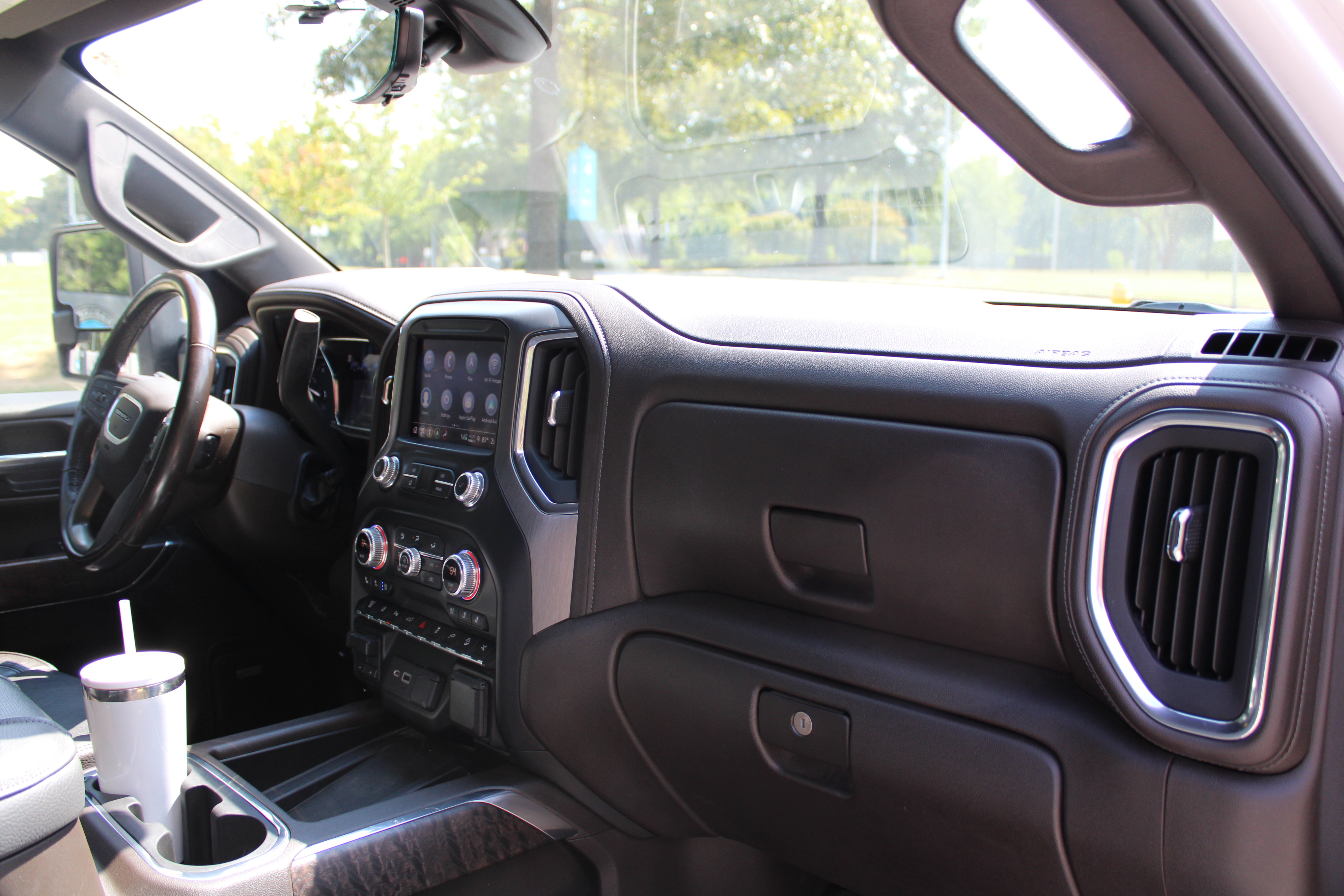 Used 2021 GMC Sierra 2500 Denali w/ Denali Ultimate Package AWD/4WD image 15