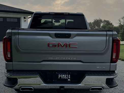 Used 2025 GMC Sierra 1500 SLT w/ SLT Premium Plus Package AWD/4WD image 14