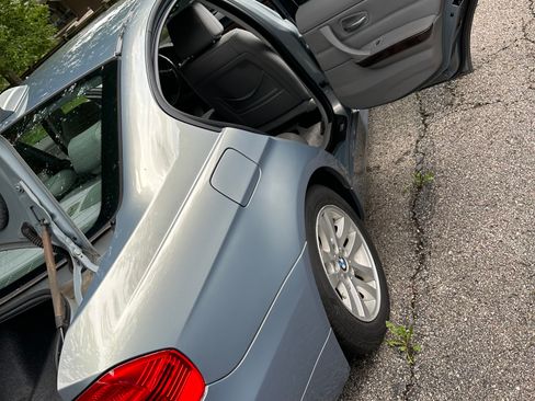 Used 2006 BMW 325i Sedan RWD image 21