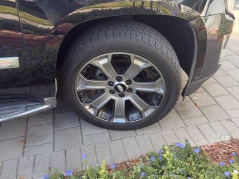 Used 2016 Cadillac Escalade ESV Premium image 14