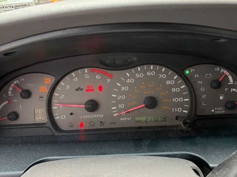 Used 2002 Toyota Sequoia Limited AWD/4WD image 12