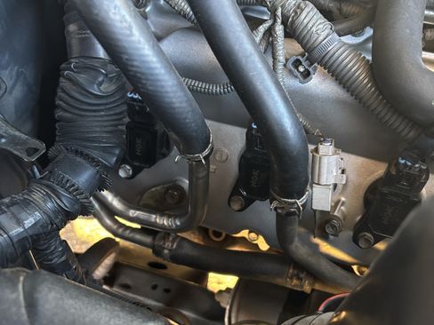 Used 2010 Toyota Tundra 4x4 CrewMax image 13