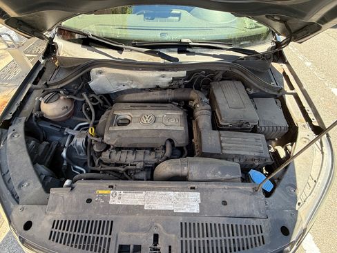 Used 2015 Volkswagen Tiguan SE AWD/4WD image 17