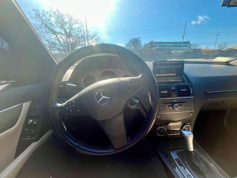 Used 2008 Mercedes-Benz C 350 Sport image 10