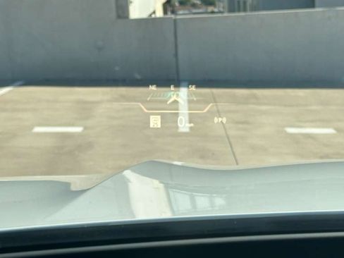 Used 2024 BMW X5 sDrive40i w/ Premium Package image 26