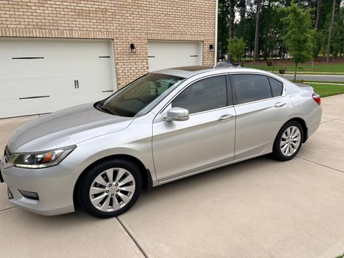 Used 2014 Honda Accord EX-L image 1