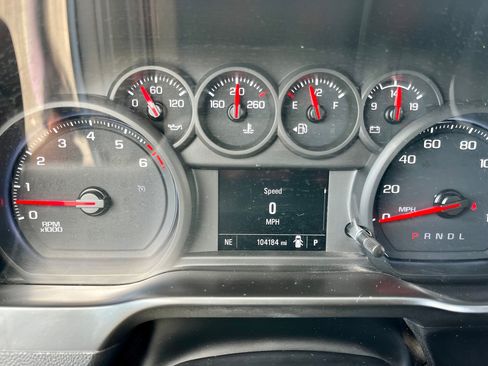 Used 2021 Chevrolet Silverado 1500 Custom Trail Boss AWD/4WD image 21