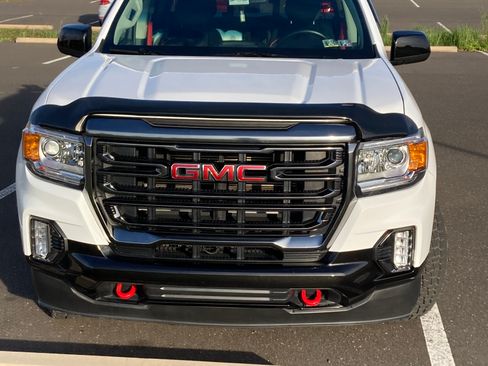 Used 2022 GMC Canyon AT4 w/ Trailering Package image 13