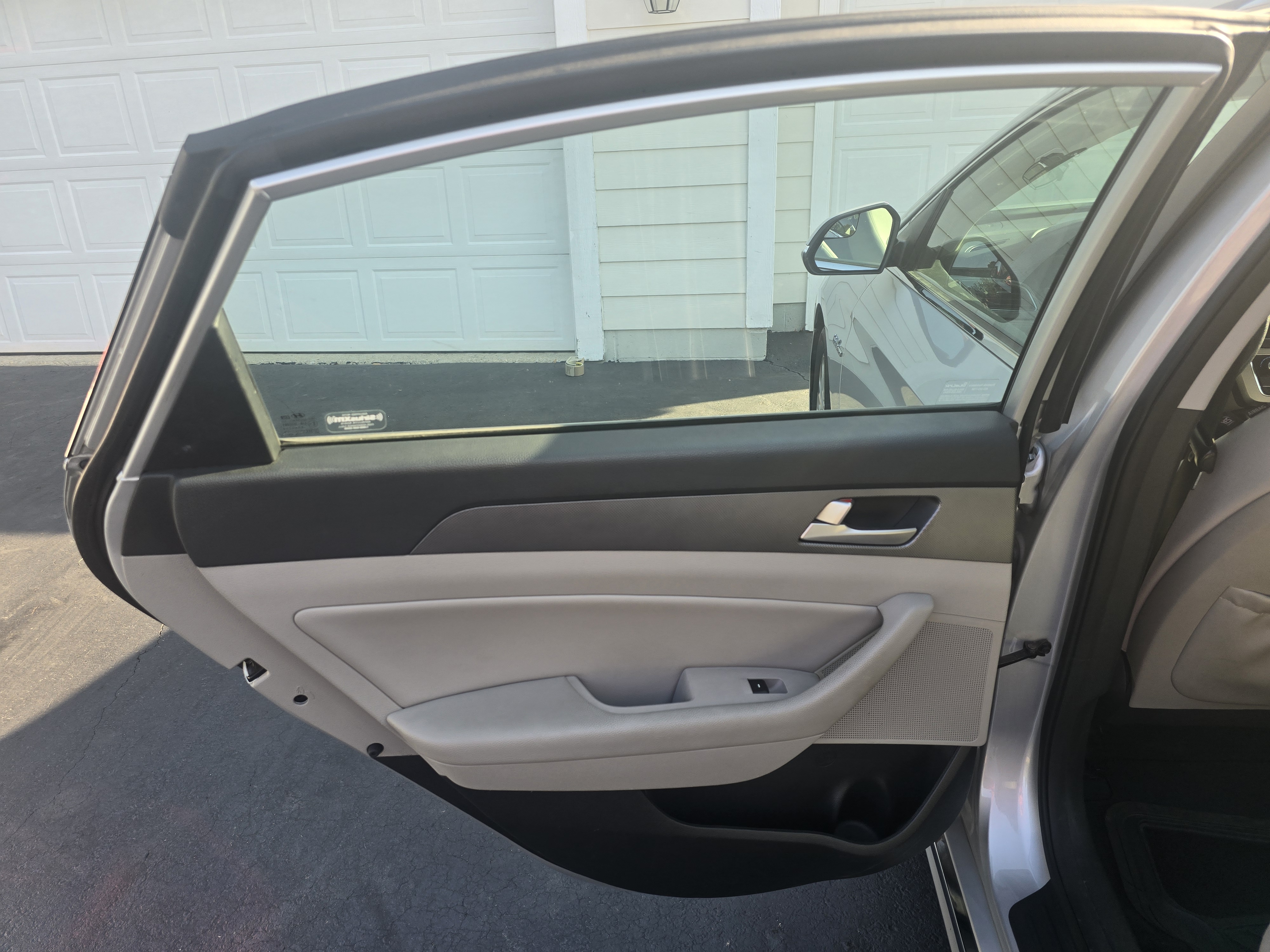 Used 2017 Hyundai Sonata SE FWD image 11