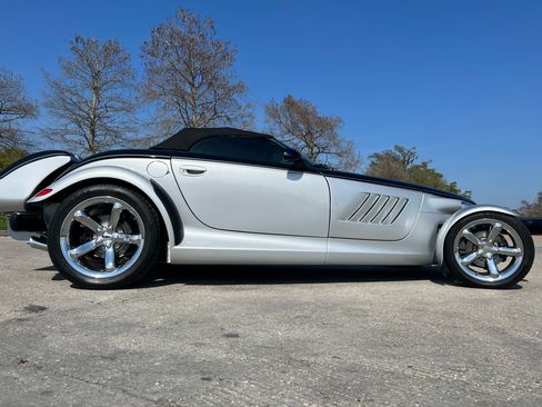 Used 2001 Plymouth Prowler RWD image 15