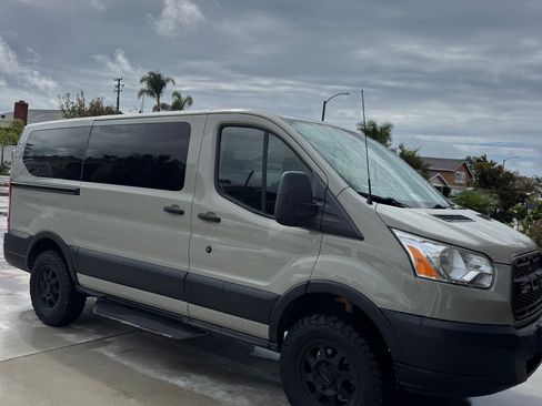 Used 2019 Ford Transit 150 XLT image 2