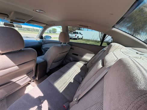 Used 2005 Nissan Altima 3.5 SE image 6