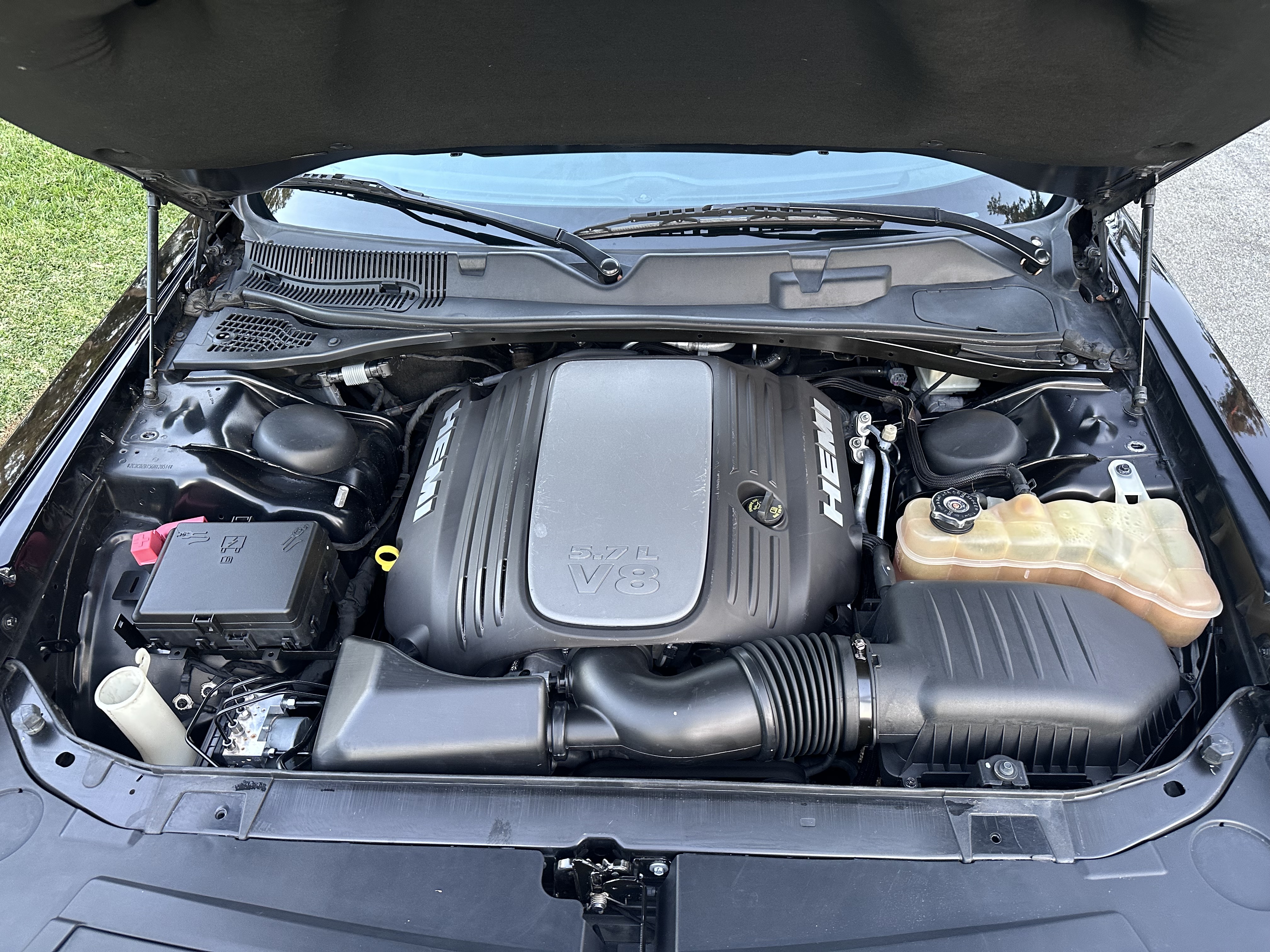 Used 2016 Dodge Challenger R/T Plus RWD image 10