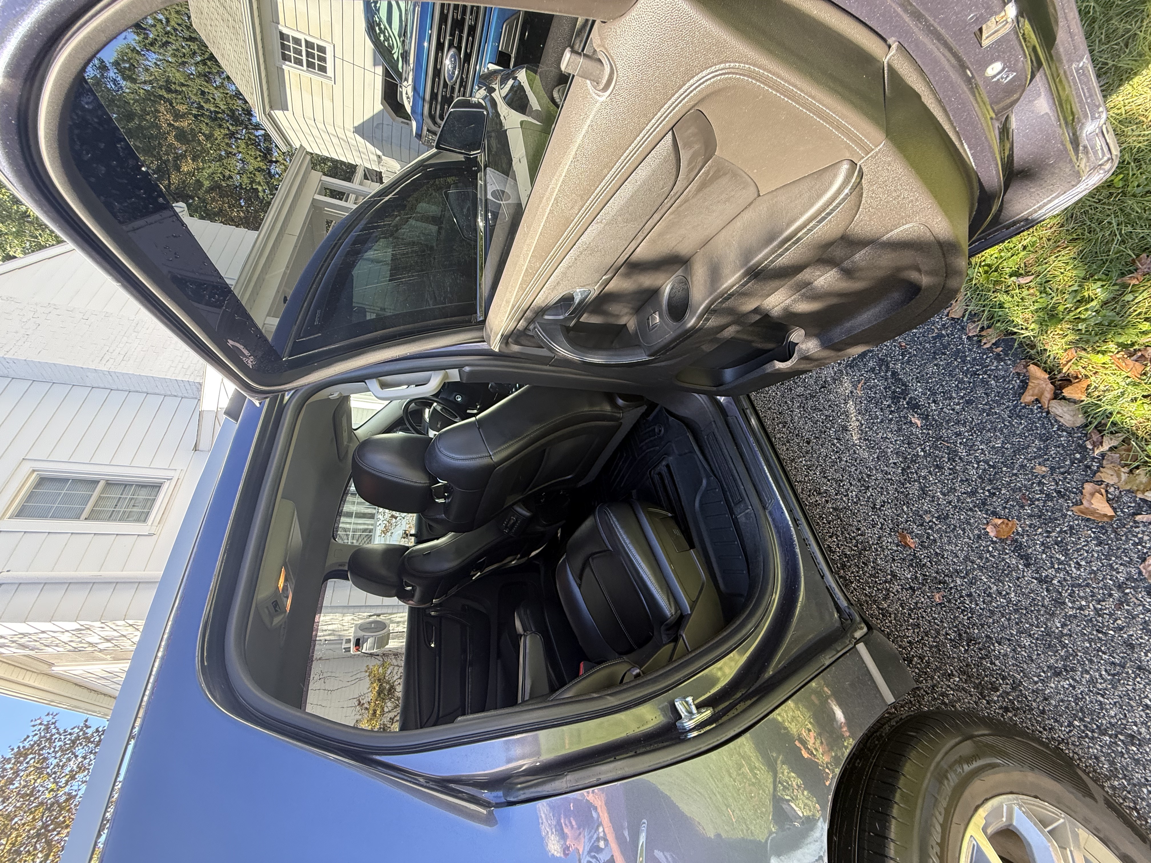 Used 2014 GMC Acadia SLT AWD/4WD image 16