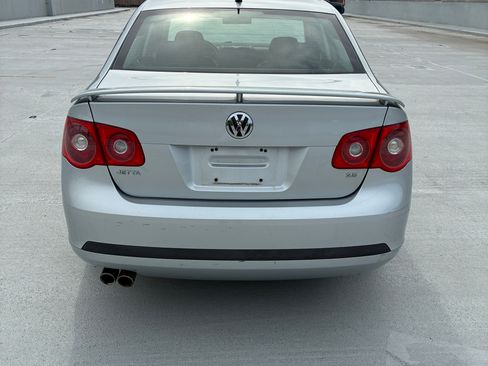 Used 2007 Volkswagen Jetta Wolfsburg Edition FWD image 6