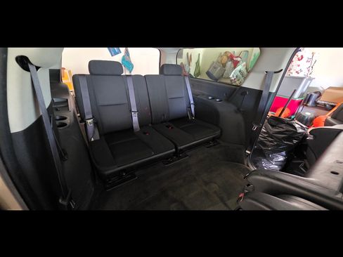 Used 2013 GMC Yukon XL SLE RWD image 6