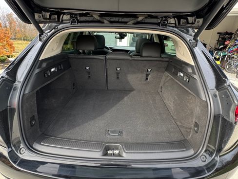 Used 2022 Buick Envision Essence w/ Technology Package II image 9