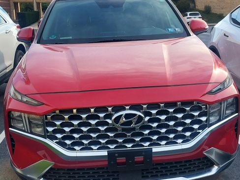 Used 2023 Hyundai Santa Fe SEL Premium w/ Cargo Package image 9