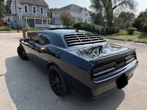 Used 2021 Dodge Challenger R/T Scat Pack w/ Plus Package RWD image 5
