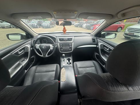 Used 2017 Nissan Altima 2.5 S w/ Power Driver Seat Package image 8