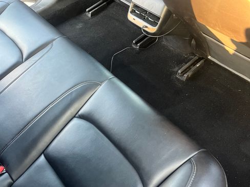 Used 2019 Tesla Model 3 Standard Range Plus image 8