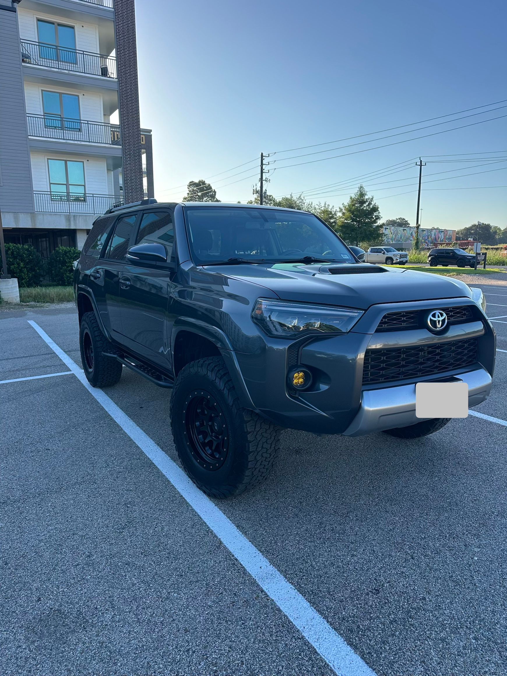 Used 2017 Toyota 4Runner TRD Off-Road Premium AWD/4WD image 8