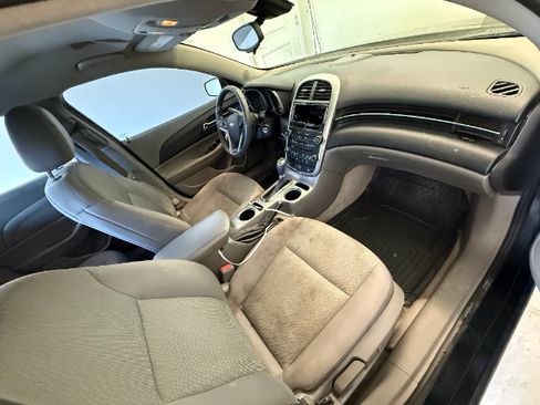 Used 2015 Chevrolet Malibu LS image 9