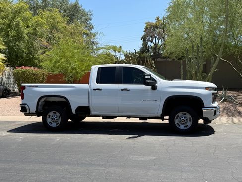 Used 2024 Chevrolet Silverado 2500 W/T w/ WT Convenience Package AWD/4WD image 6