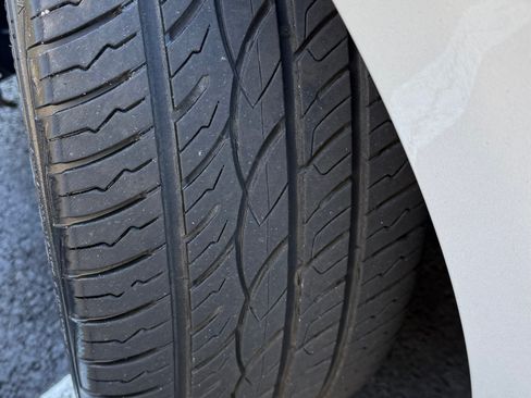 Used 2015 Hyundai Genesis 3.8 w/ Option Group 02 image 12