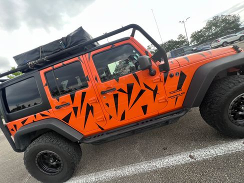 Used 2012 Jeep Wrangler Unlimited Sport image 5