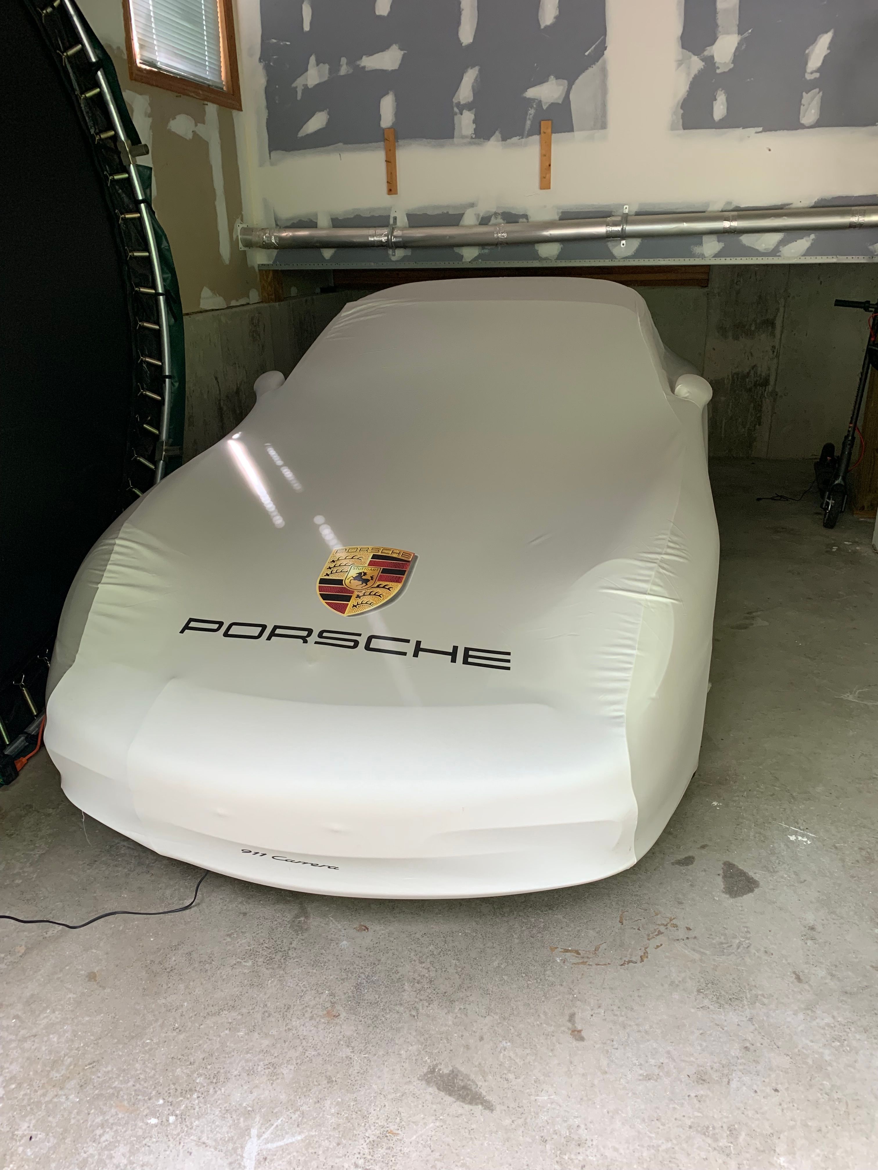 Used 2003 Porsche 911 Cabriolet image 2