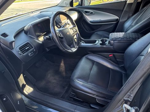 Used 2013 Chevrolet Volt Premium w/ Premium Trim Package image 4