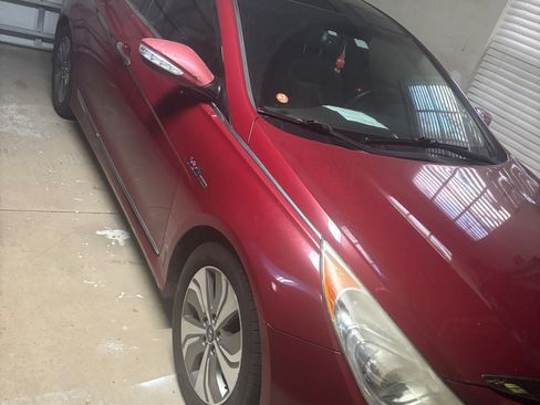 Used 2013 Hyundai Sonata Limited w/ Panoramic Sunroof Pkg image 1