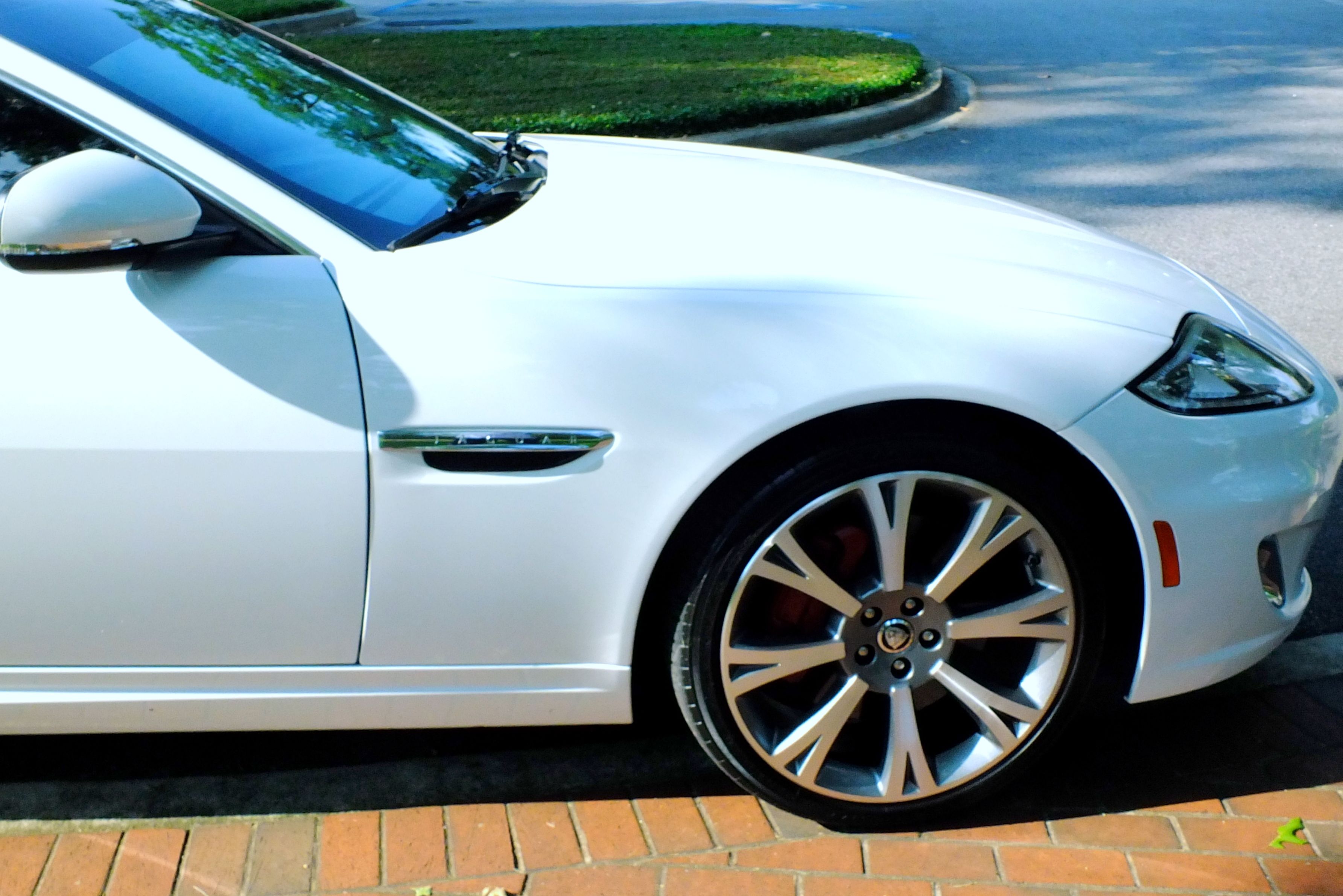 Used 2013 Jaguar XK Coupe RWD image 8