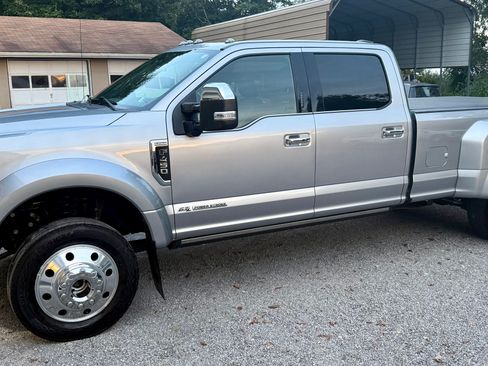 Used 2021 Ford F450 Platinum w/ FX4 Off-Road Package AWD/4WD image 5