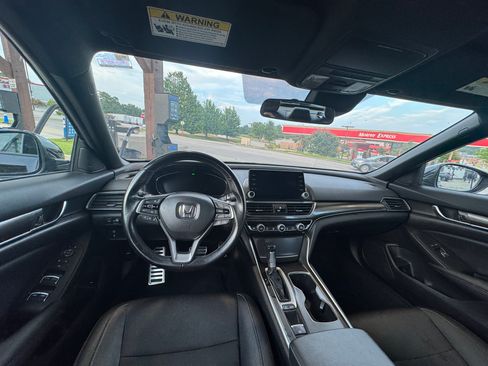 Used 2020 Honda Accord Sport image 5