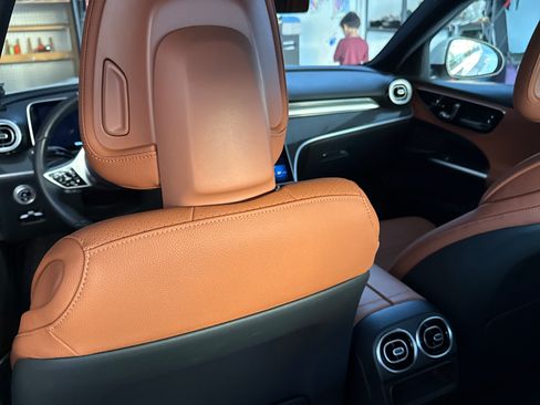 Used 2023 Mercedes-Benz C 300 4MATIC Sedan image 12