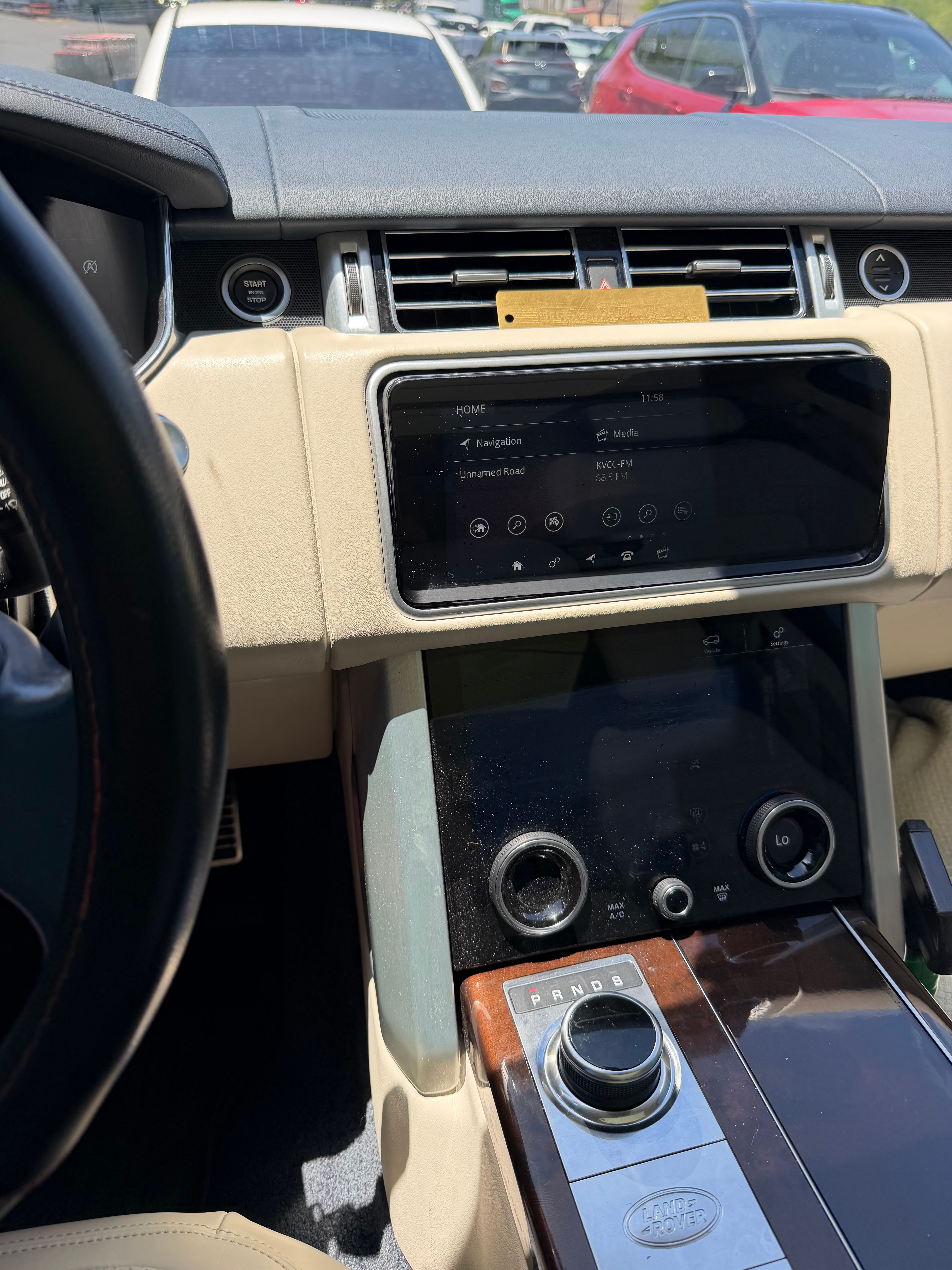 Used 2022 Land Rover Range Rover P525 Westminster Edition AWD/4WD image 16