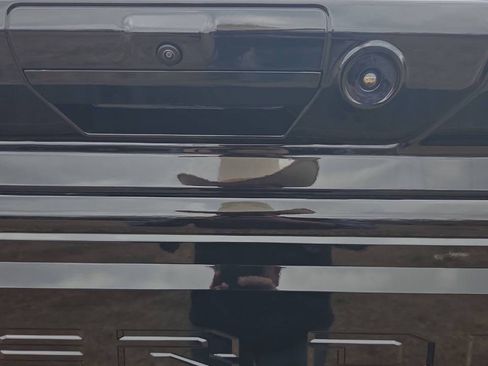 Used 2026 Ford F450 Platinum w/ FX4 Off-Road Package image 9