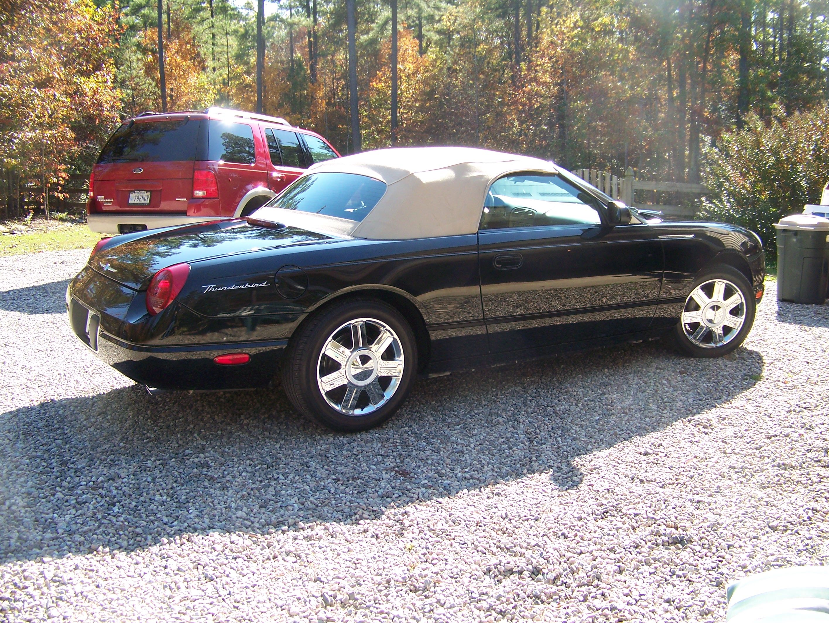 Used 2005 Ford Thunderbird RWD image 6