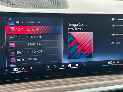 Used 2025 BMW X5 xDrive40i w/ Parking Assistance Package image 16