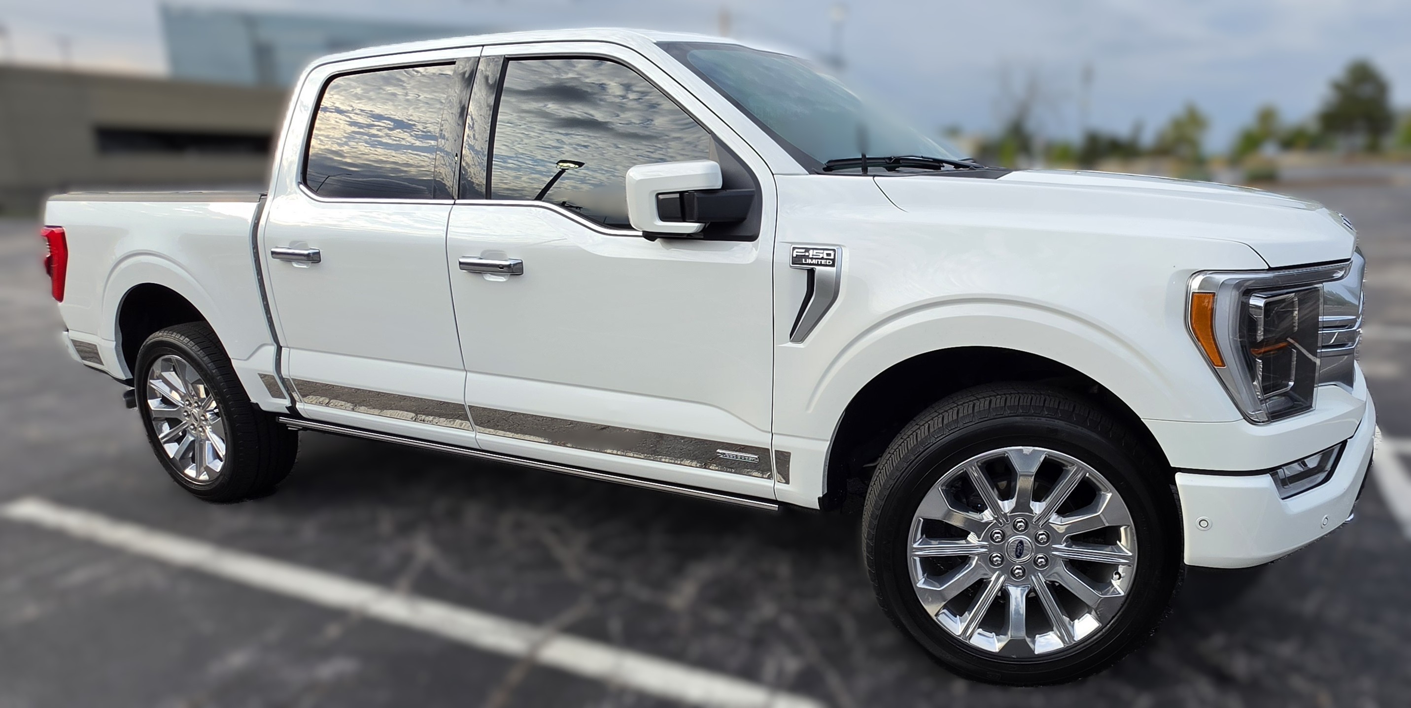 Used 2023 Ford F150 Limited AWD/4WD image 8
