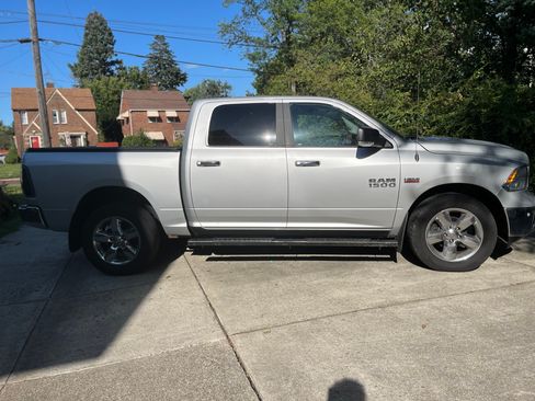 Used 2018 RAM 1500 Big Horn image 5