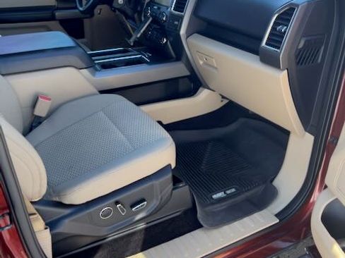 Used 2015 Ford F150 XLT w/ Equipment Group 302A Luxury image 12