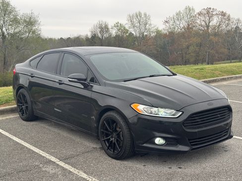 Used 2014 Ford Fusion Energi SE FWD image 13