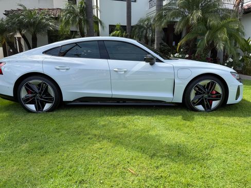 Used 2022 Audi RS e-tron GT w/ Year 1 Package image 2