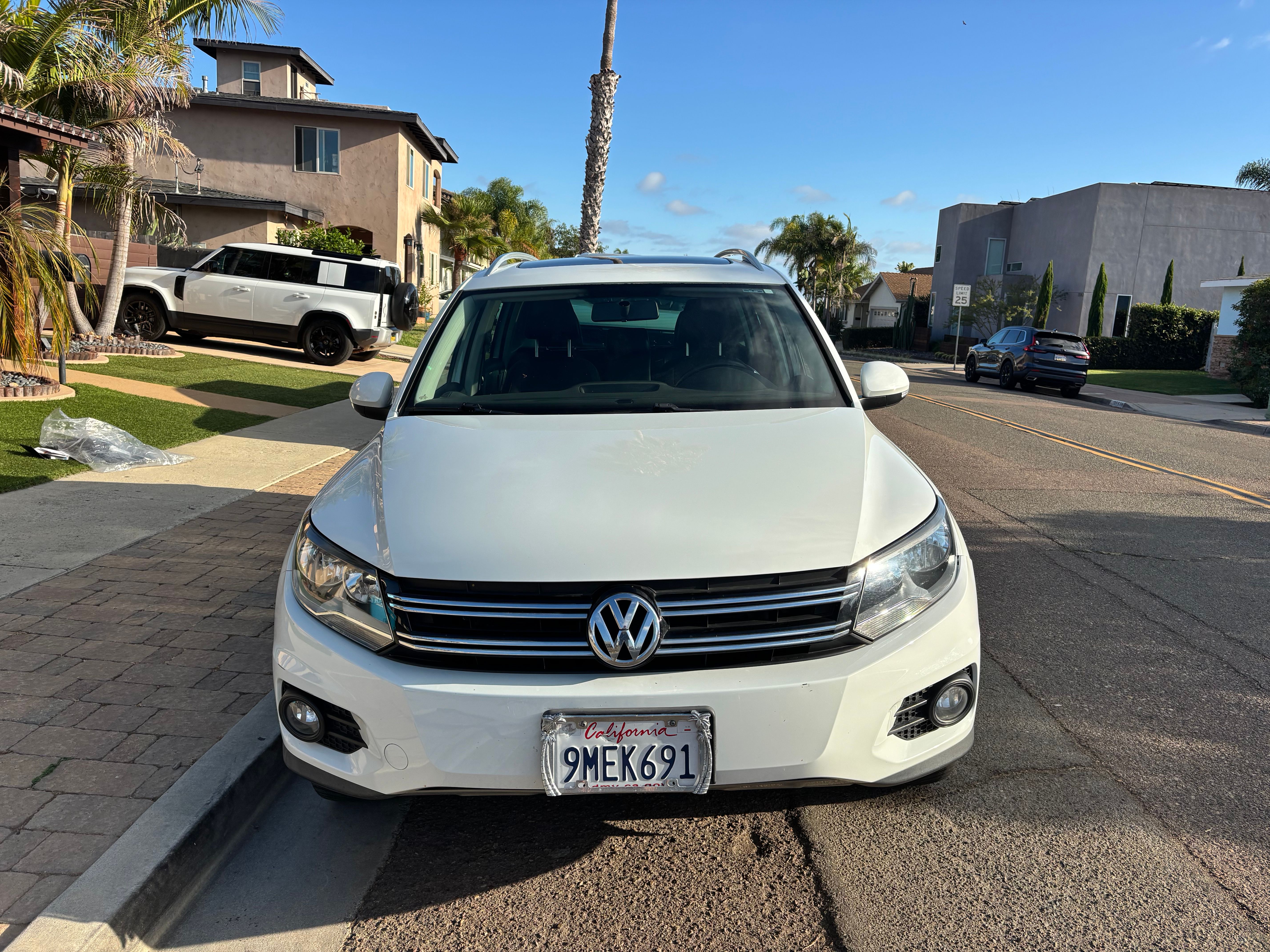 Used 2015 Volkswagen Tiguan SEL FWD image 5